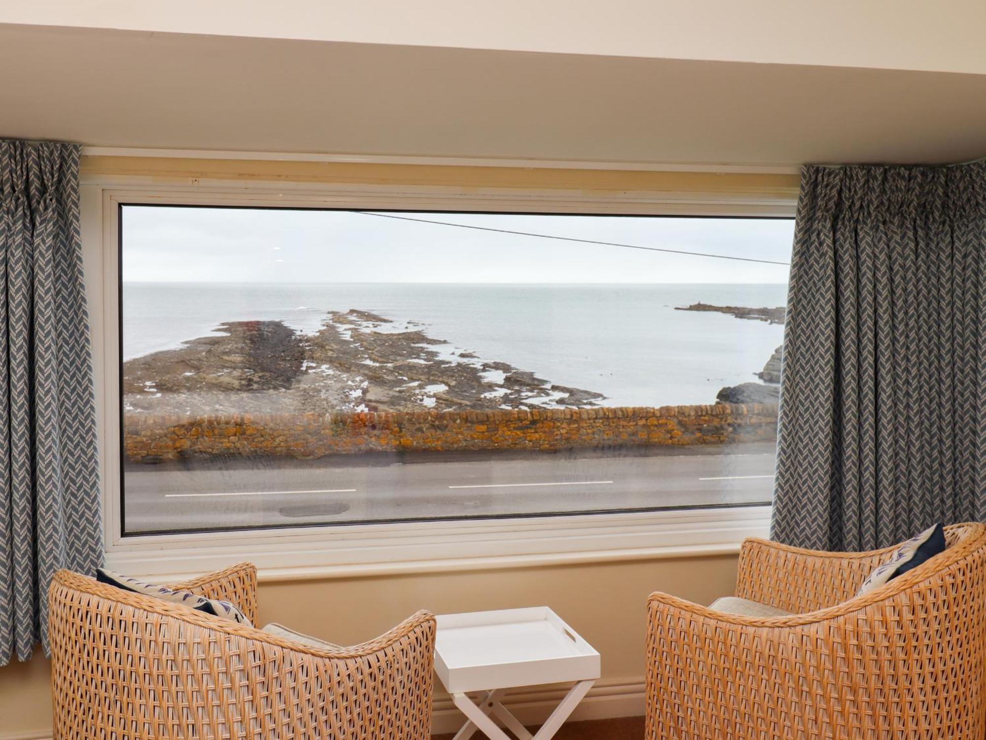 Barnacle Cove Villa Beadnell Eksteriør billede